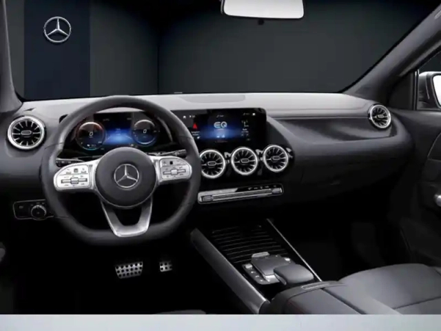 Mercedes Eqa 250+ amg line — photo 10