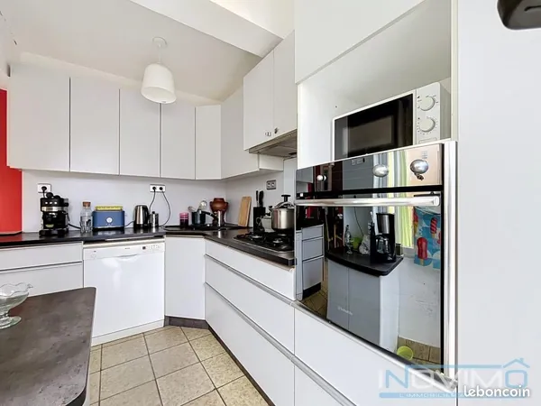 Maison 12 pièces 200 m²