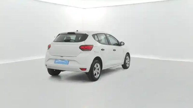 Dacia Sandero eco-g 100 — photo 18