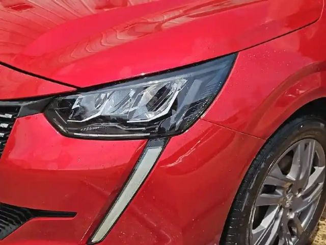 Peugeot 208 bluehdi 100 s&amp;s bvm6 — photo 16