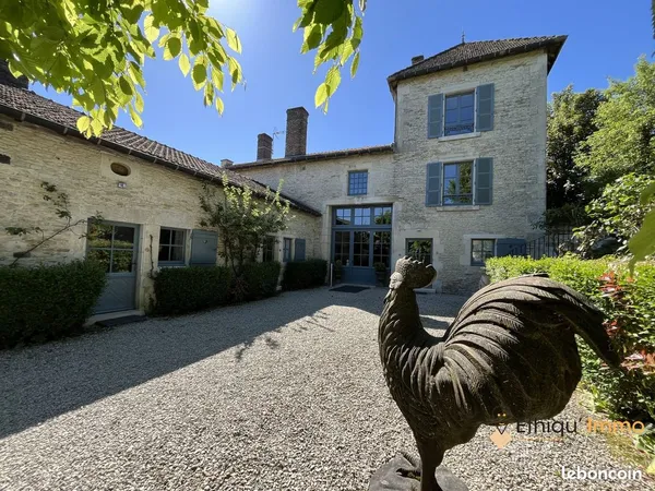 Château 12 pièces 533 m²