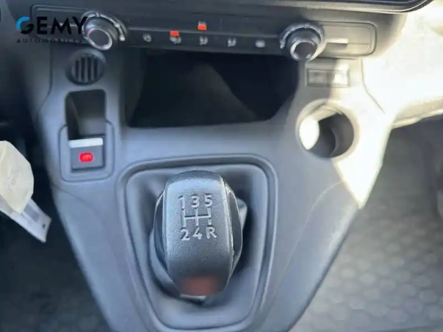 Peugeot Partner fourgon standard 650 kg bluehdi 75 bvm5 — photo 25