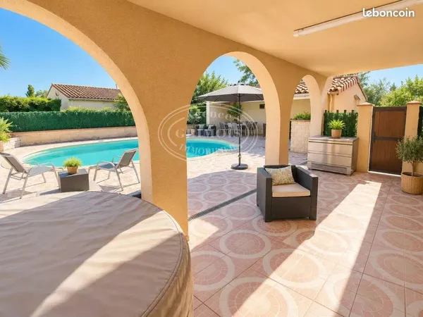 Villa 5 pièces 160 m²