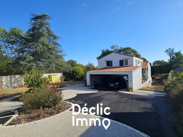 Maison individuelle 6 pièces 156 m²