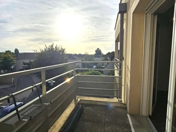 Charmant 2 pièces avec grande terrasse - Résidence de standing à Othis