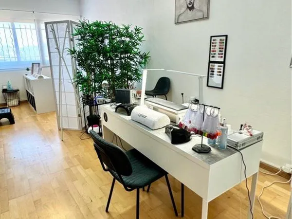 Local commercial / bureau 20 m2 Emplacement premium La Crau
