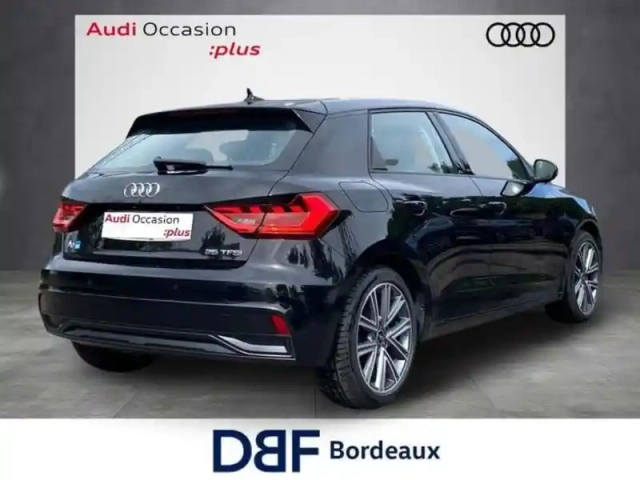 Audi A1 25 tfsi 95 ch s tronic 7 design — photo 5