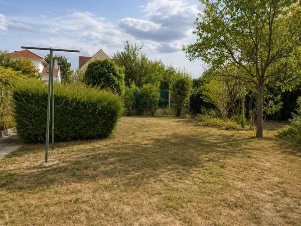 Maison à rénover sur terrain de 465m²