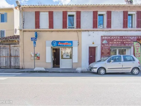 Magasin où bureau à louer pont de l'étoile