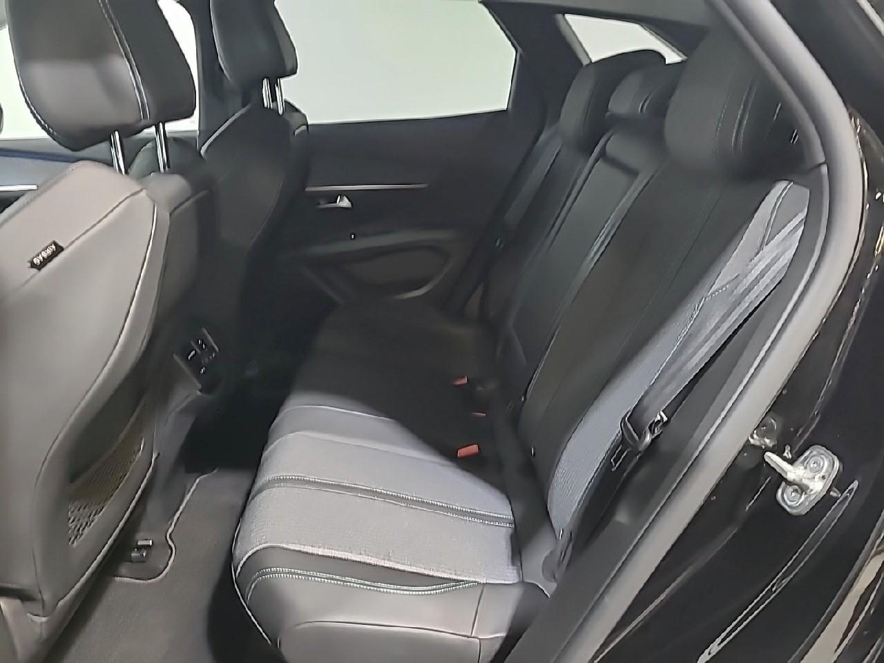 Peugeot 3008 puretech 130ch s&s eat8 allure pack — photo 13