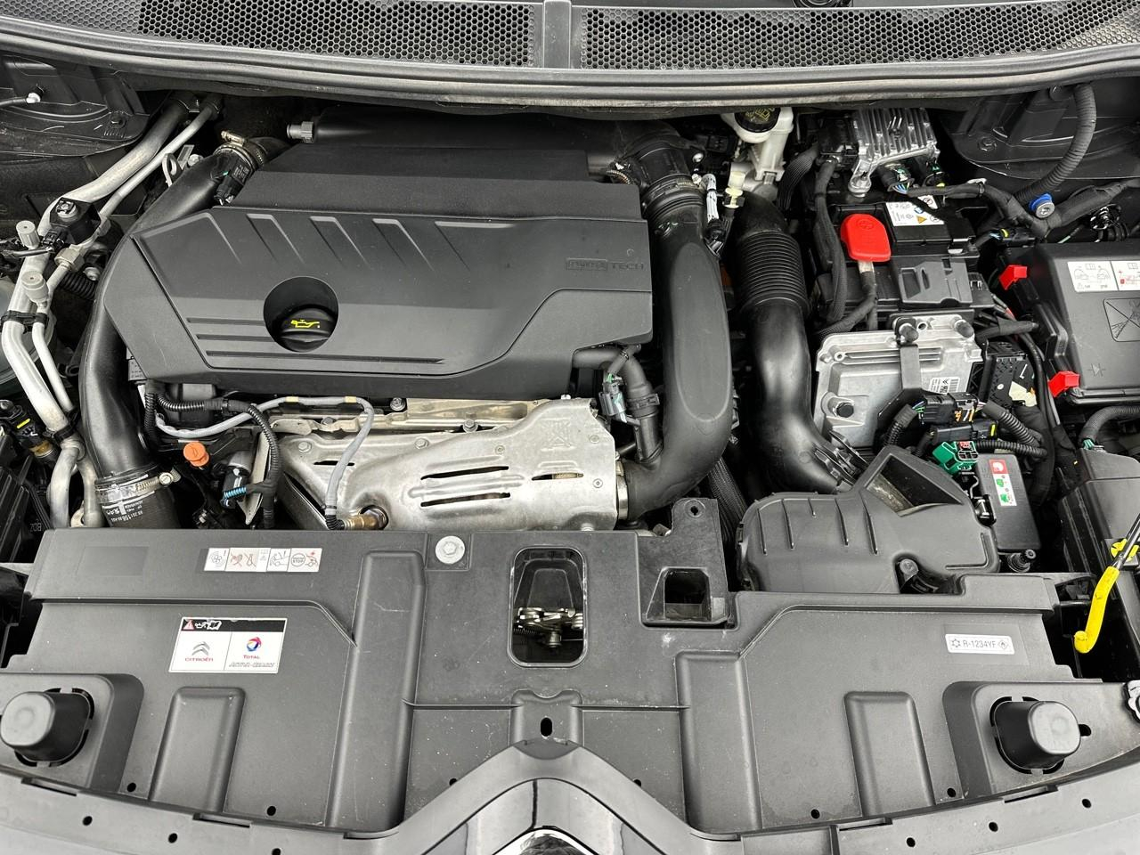 Citroën C5 Aircross hybride rechargeable 225 s&s e-eat8 c-series — photo 13