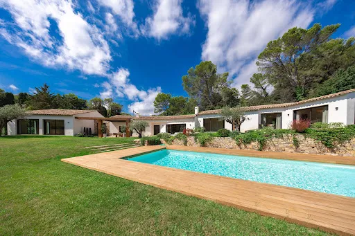 Maison 9 pièces 410 m²