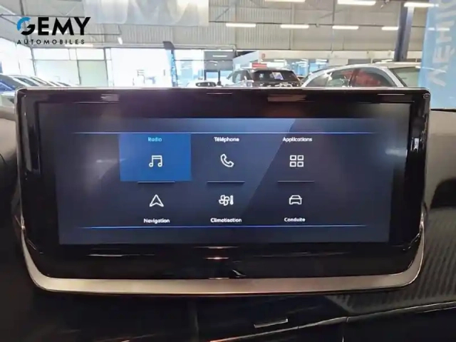 Peugeot 2008 hybrid 145 e-dcs6 — photo 19