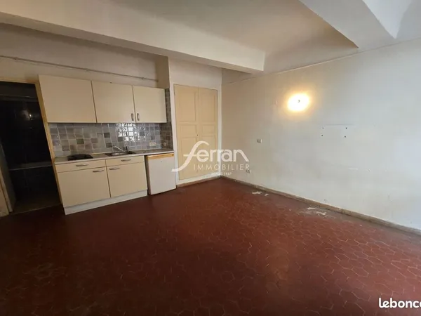 Studio 1 pièce 23 m²
