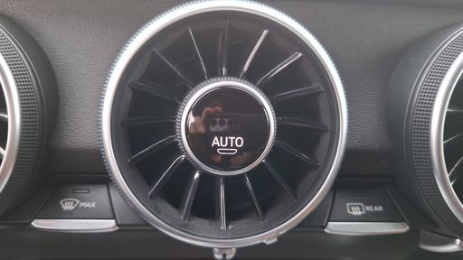 Audi TT 2.0 TFSI 230 - Base – 2014 – 117151 km – Essence – Boîte Manuelle — photo 2