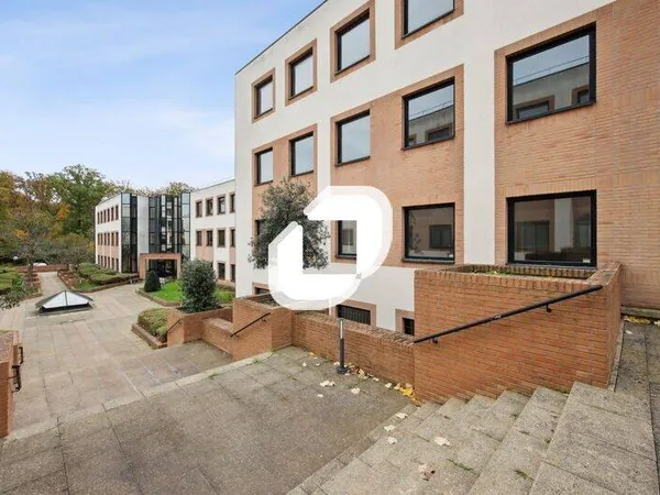 Bureaux 1193 m²