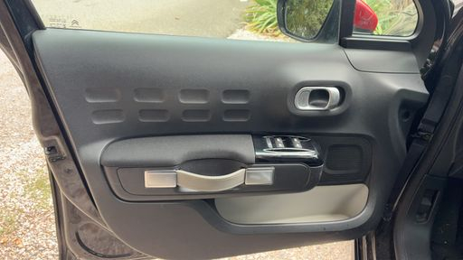 Citroen C3 1.2 PureTech 110 - Shine – 2018 – 88636 km – Essence – Boîte Manuelle — photo 18