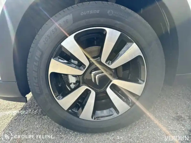 Citroën C3 1.2 puretech 110ch s&amp;s shine 120-123g — photo 11