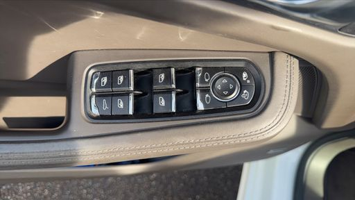 Porsche Macan 3.6 400 PDK - Turbo – 2017 – 126163 km – Essence – Boîte Automatique — photo 12