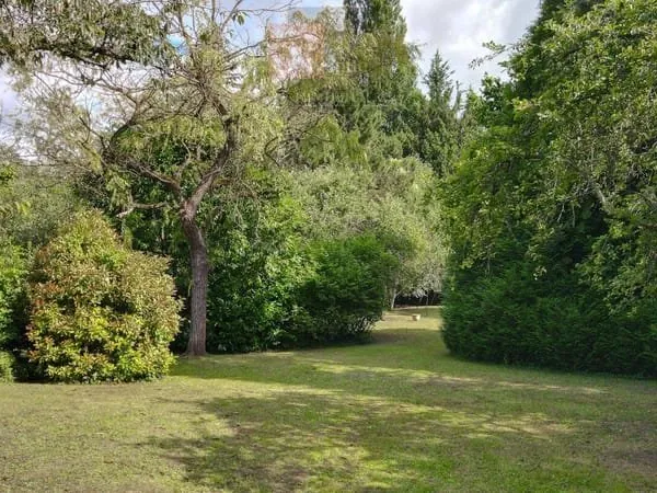 Terrain 2200 m²