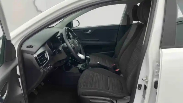 Kia Stonic 1.0 t-gdi 100 ch bvm6 — photo 15