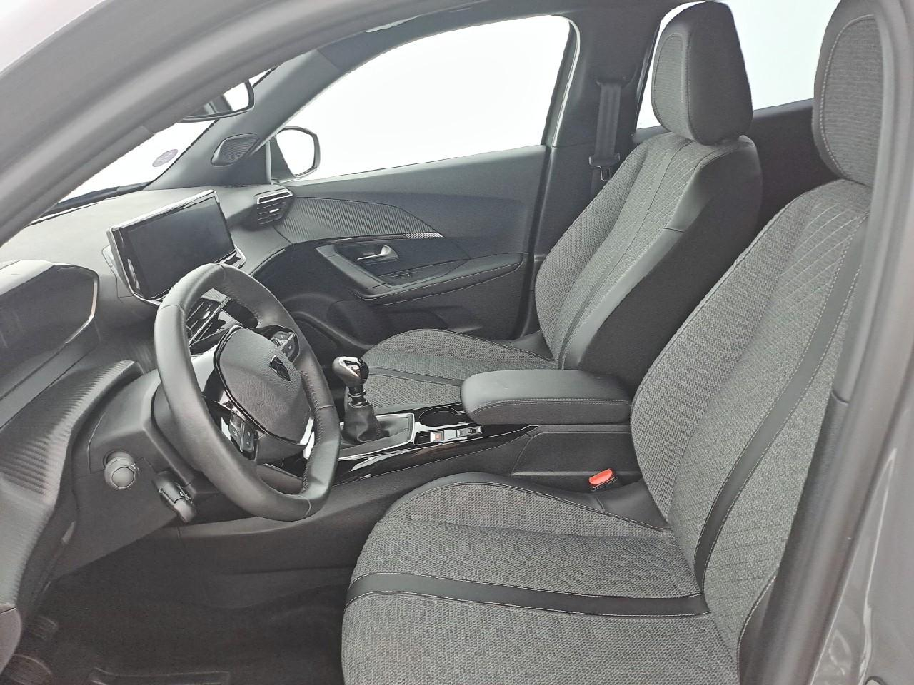 Peugeot 2008 puretech 100 s&s bvm6 allure — photo 9