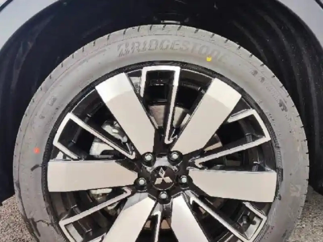 Mitsubishi Outlander 2.4 phev 306ch instyle 4wd — photo 9