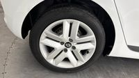 Renault Clio 1.5 Blue dCi 100ch Evolution - 24 — photo 22