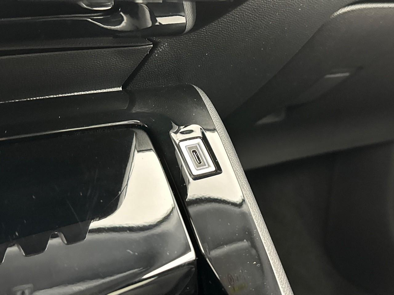 Peugeot 208 electrique 54 kwh 156ch allure — photo 30