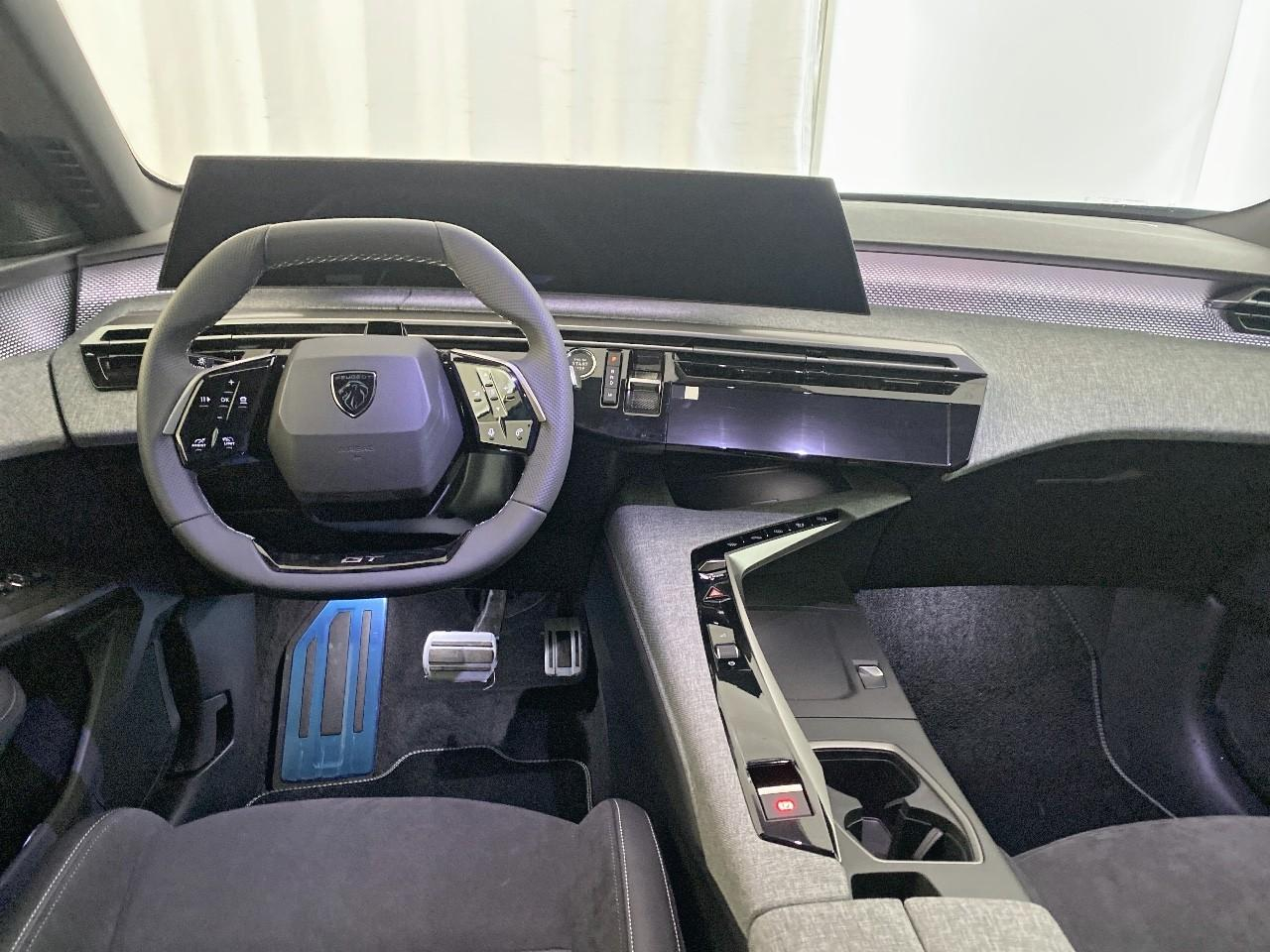 Peugeot 3008 hybrid 145 e-dcs6 gt — photo 8