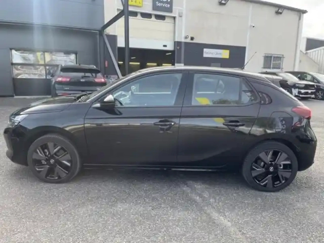 Opel Corsa electric 156ch gs — photo 8