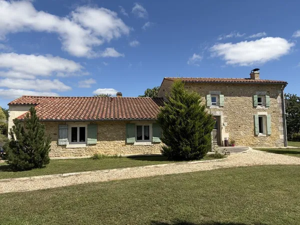 Maison Vente Gémozac 6p 145m² 449000€