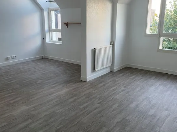 T2 60 m² - LE RHEU - Parking privatif