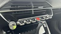 Peugeot 2008 1.2 PureTech 130ch S&S Allure EAT8 — photo 15