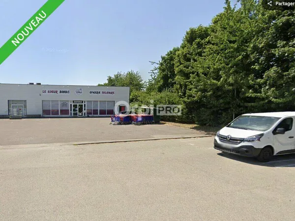 Local commercial 368 m²