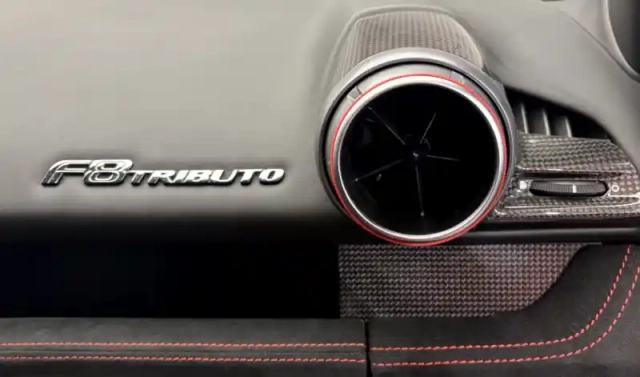 Ferrari F8 tributo 3.9  v8 biturbo 720ch — photo 30