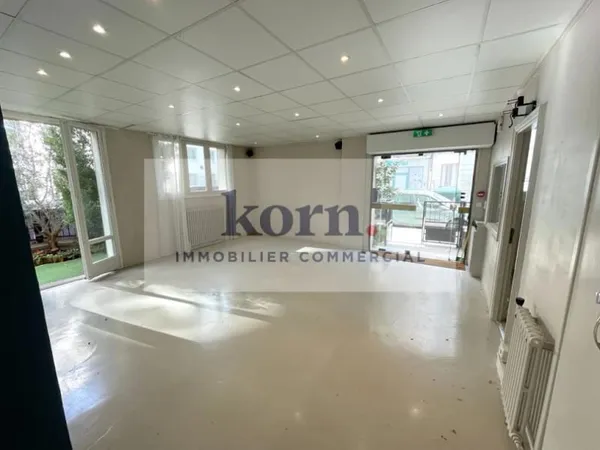 Local 210 m²