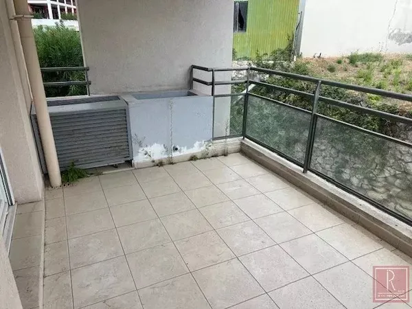 2 Piéces impasse de la maison russe