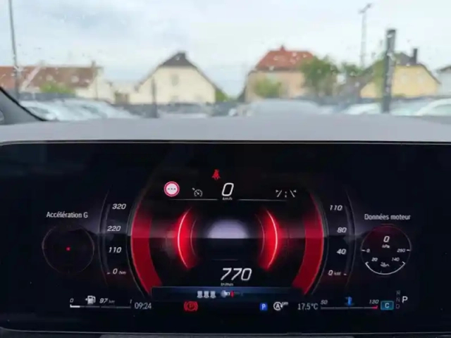 Mercedes Gla 200 d amg line — photo 38