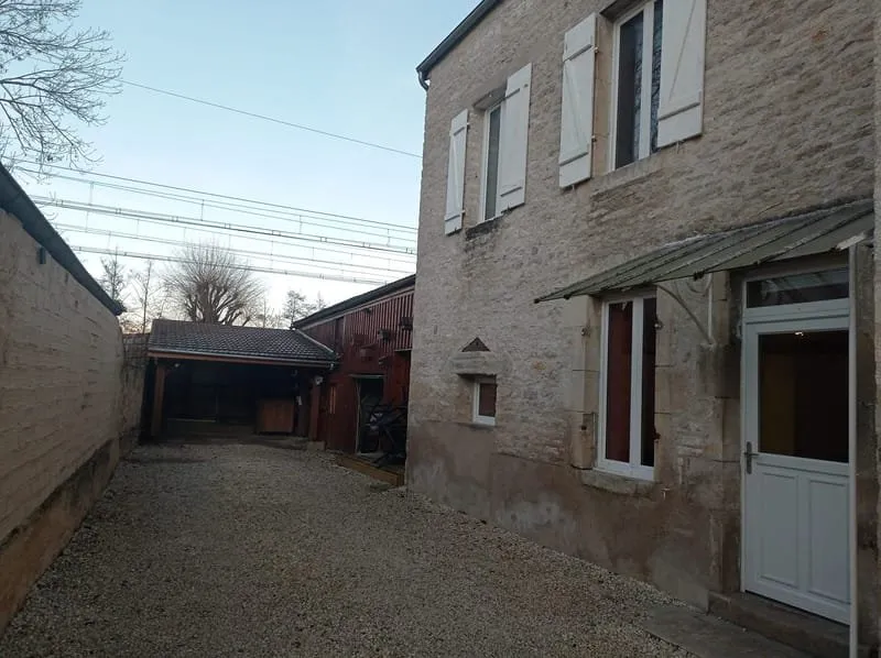 Photo 3