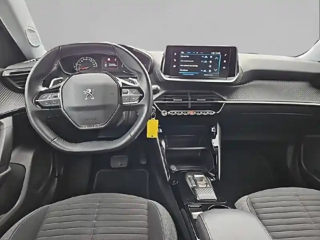 Peugeot 2008 puretech 130 s&amp;s eat8 — photo 8