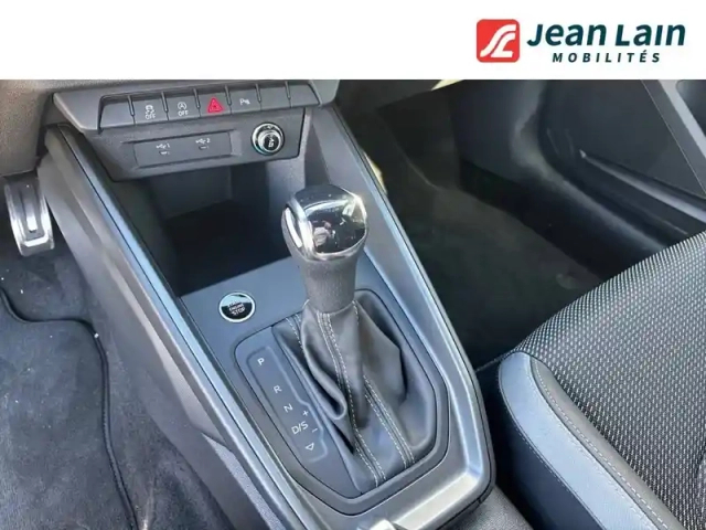 Audi A1 sportback 30 tfsi 116 ch s tronic 7 — photo 32
