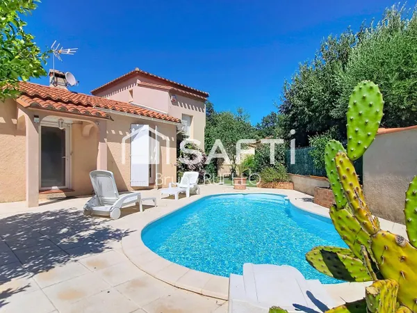 Villa 3 Faces avec Piscine à Villelongue-dels-Monts