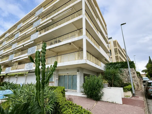 Boutique 67 m²