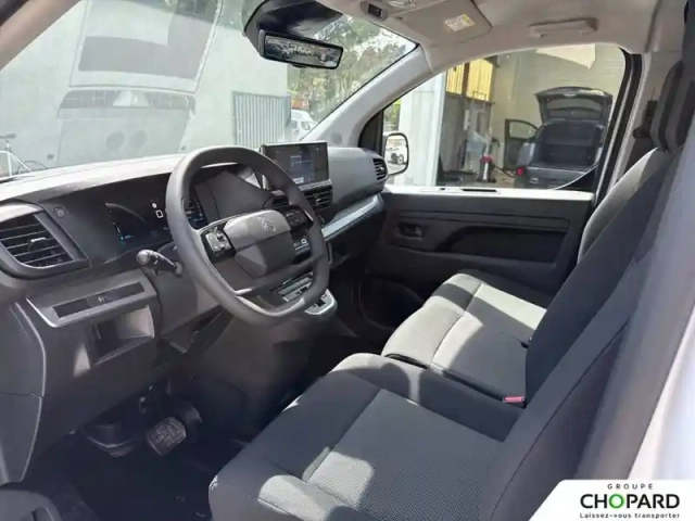 Citroën Jumpy fgn m diesel 150 ch automat. — photo 10
