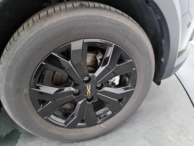Dacia Jogger tce 110 7 places gsr2 — photo 16