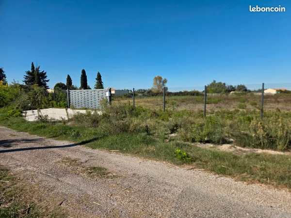 Vend terrain 3800 mètres