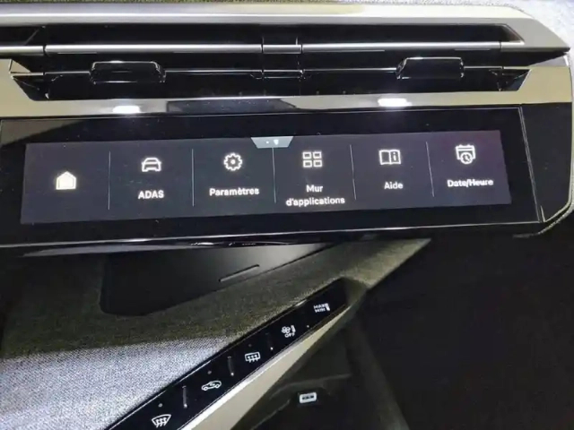Peugeot 5008 hybrid 145 e-dcs6 — photo 26