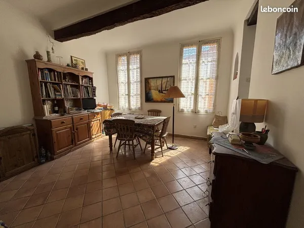 Studio 1 pièce 25 m²
