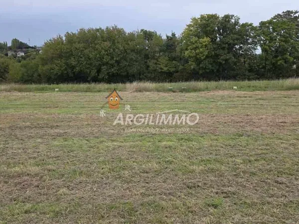 Terrain 483 m²